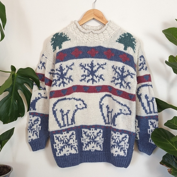 Paris Sport Club | Hand Knitted | Thick Knit Polar Bear Snowflake Sweater - Picture 1 of 13